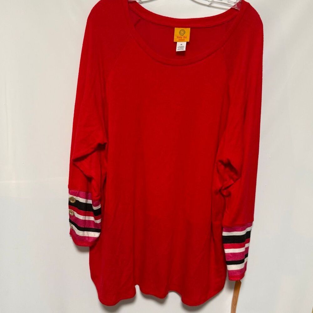 005 Ruby Rd. red lipstick crew neck hatchi knit long sleeve tunic sweater stripe